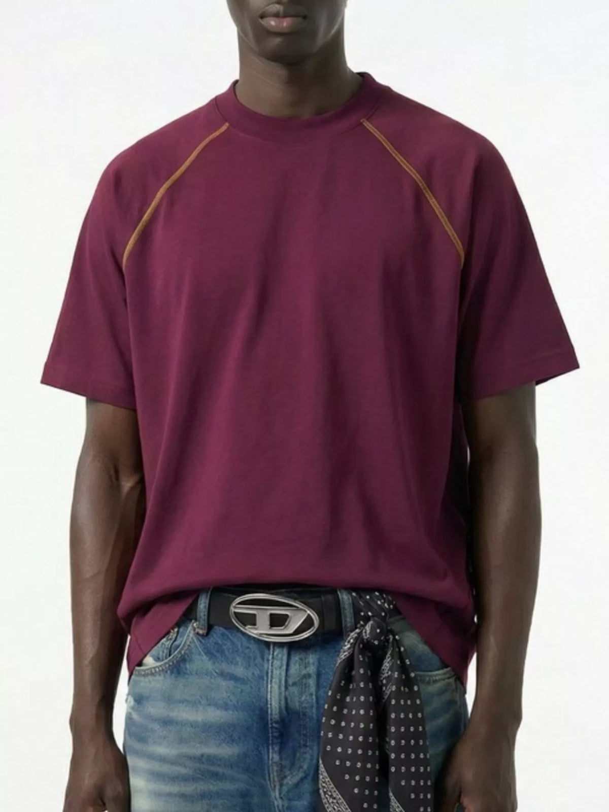Men’s Contrast-Stitch Round-Neck T-Shirt