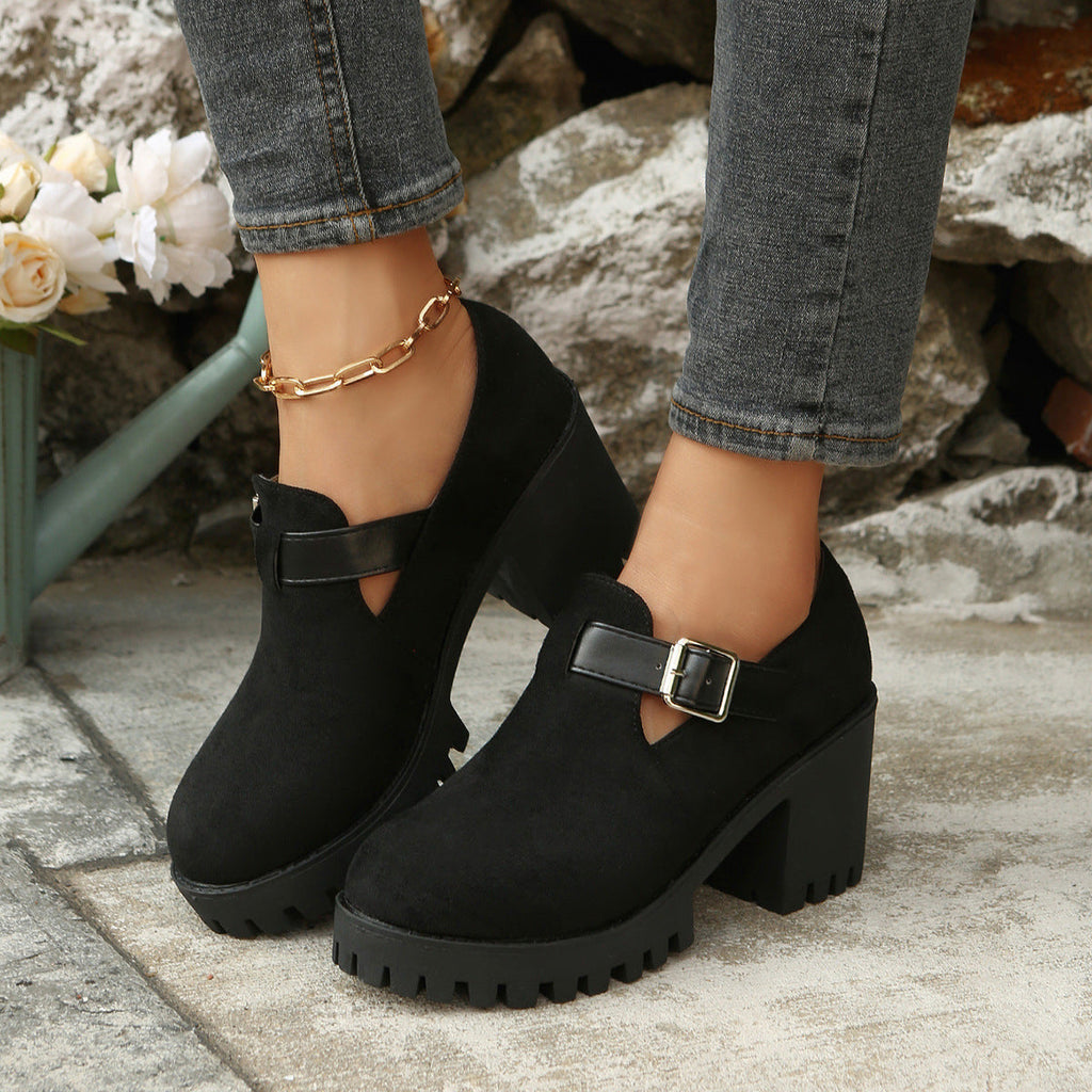 Women's Chunky Suede High Heels - Round Toe Block Heel Pumps