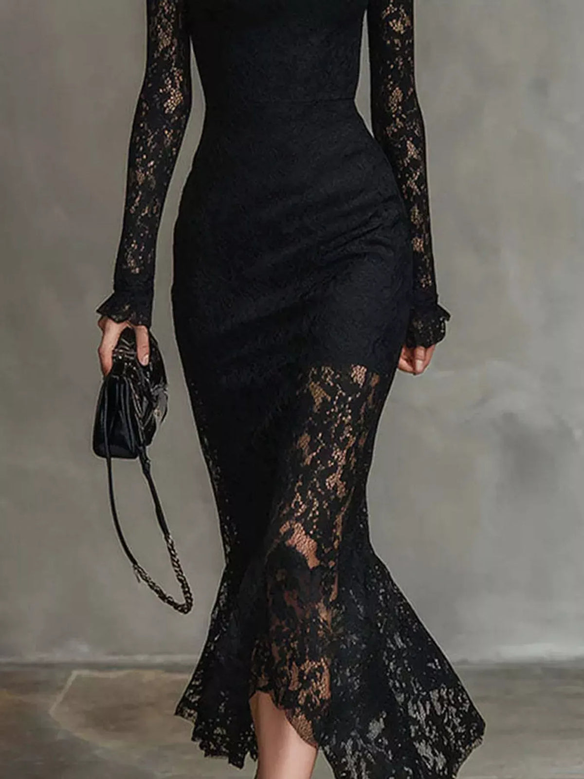 Women's Lace Mock-Neck Mermaid Midi Dress — photo 3