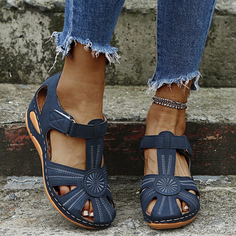 Cutout Round-Toe Velcro Beach Sandals
