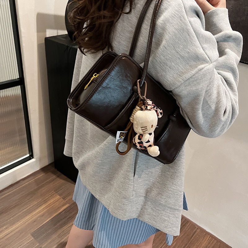 Women's Vintage Pendant Underarm Bag - PU Leather Crossbody Handbag with Adjustable Strap