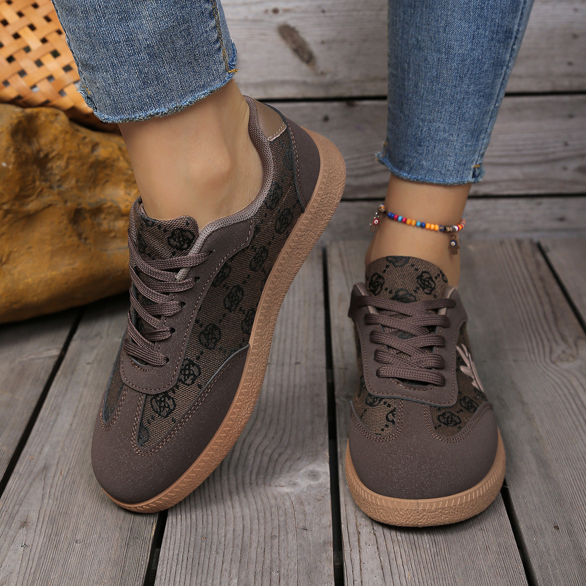 Women's Retro Chunky Sole Sneakers – Color-Block Lace-Up Platform Shoes