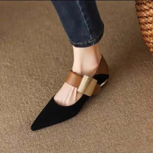 Women's Metallic Buckle Colorblock Chunky Heel Pumps – Slip-On Block Heel Shoes