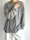 Men’s heathered long-sleeve T-shirt in gray.