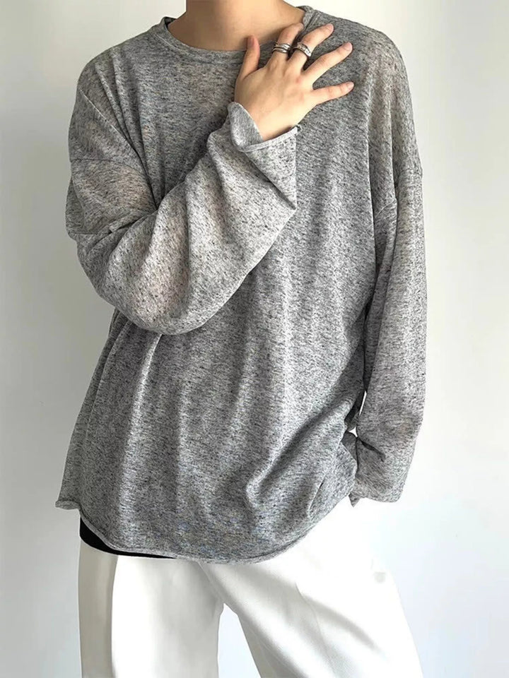 Men’s heathered long-sleeve T-shirt in gray.