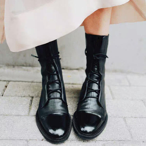 Women's Fleece-Lined Combat Boots - British Style Lace-Up Ankle Boots with Chunky Sole
