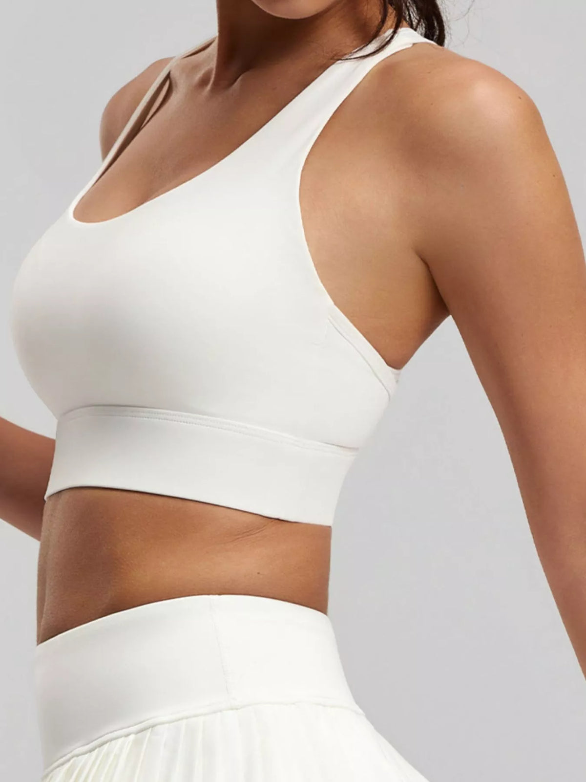 Seamless Scoop-Neck Sports Bra