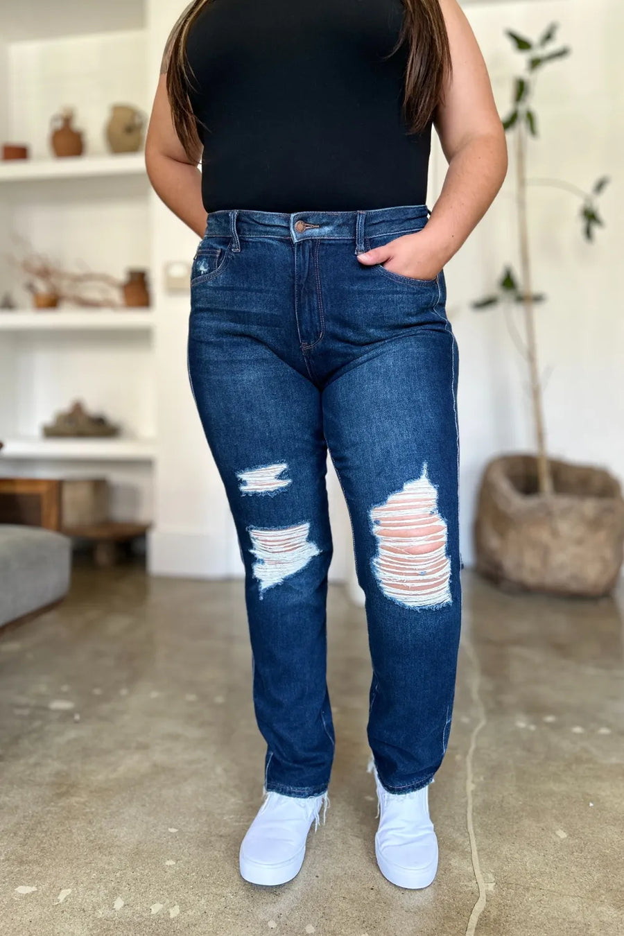 Judy Blue Sutton High-Rise Distressed Straight Jeans