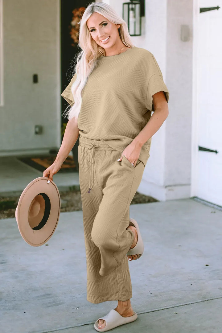Textured Short-Sleeve Top & Pants Set — Full Size