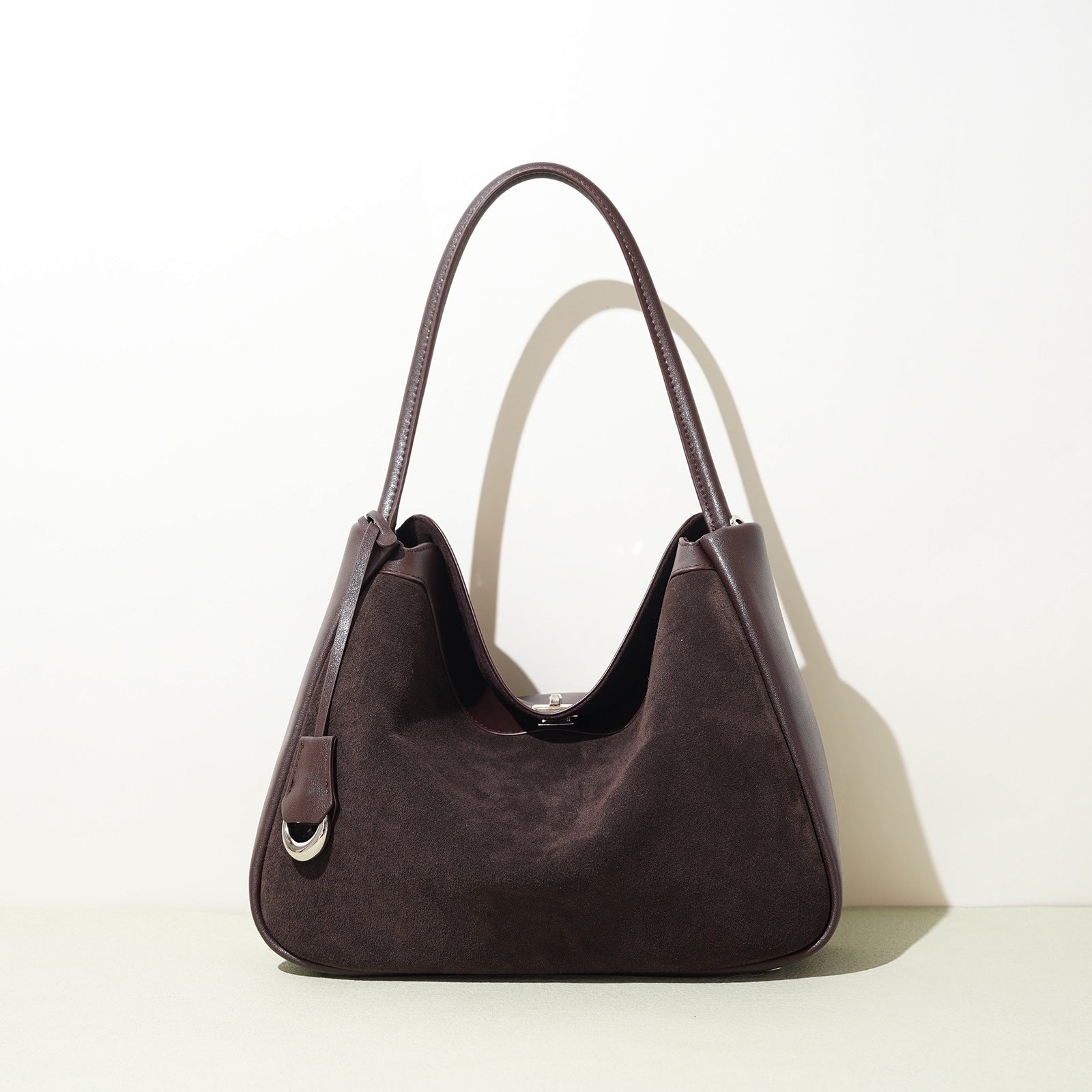 Genuine Leather Tote Bag for Women - Premium Cowhide Shoulder Bag with Zipper Pockets