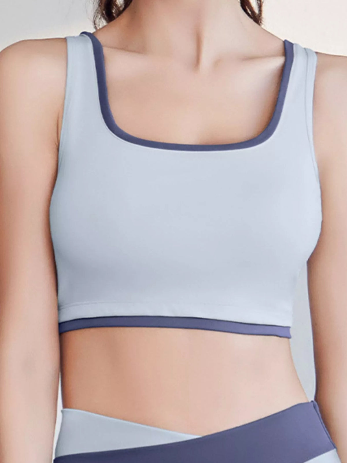 Contrast-Trim Scoop-Neck Sports Bra