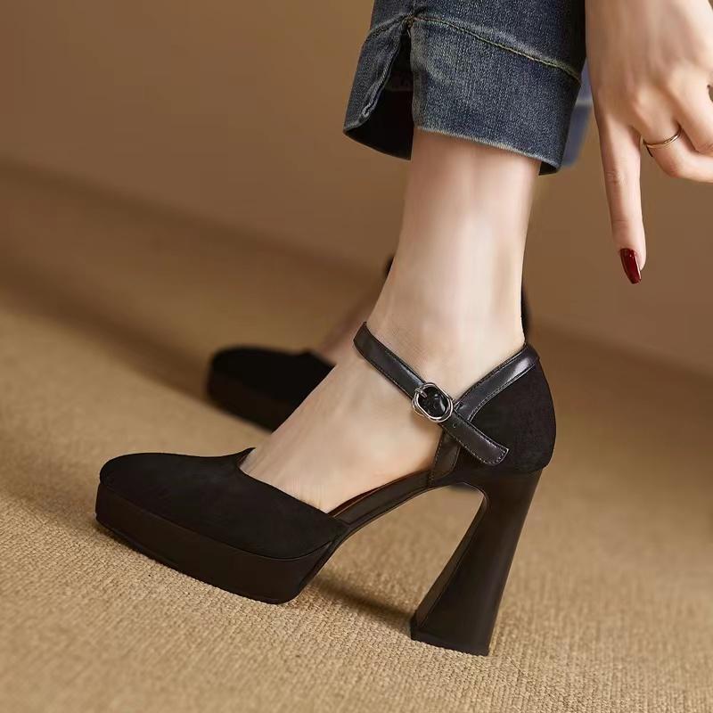 Women's Pointed-Toe Chunky Heel Sandals | Closed-Toe Block Heels