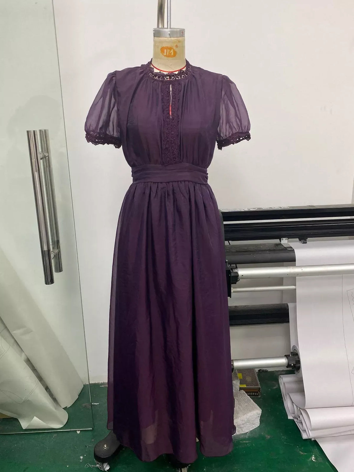 Mock-Neck Chiffon Keyhole Maxi Dress — photo 6
