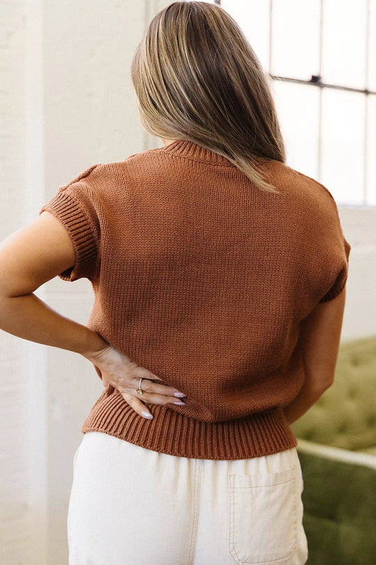Another view: Western Horseshoe Pattern Short-Sleeve Knit Sweater