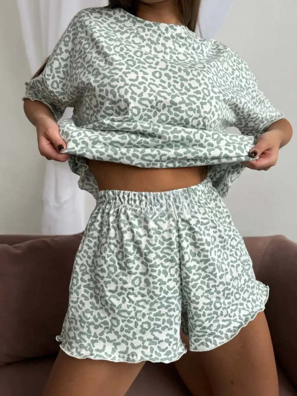 Leopard T-Shirt & Ruffle Shorts Lounge Set — photo 8