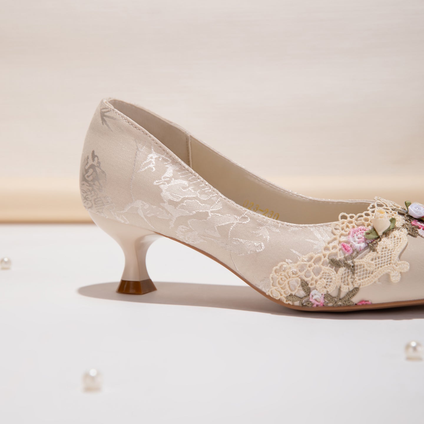 Women's Jacquard Kitten Heel Sandals | Pointed Toe Lace Flower Embroidery Heels