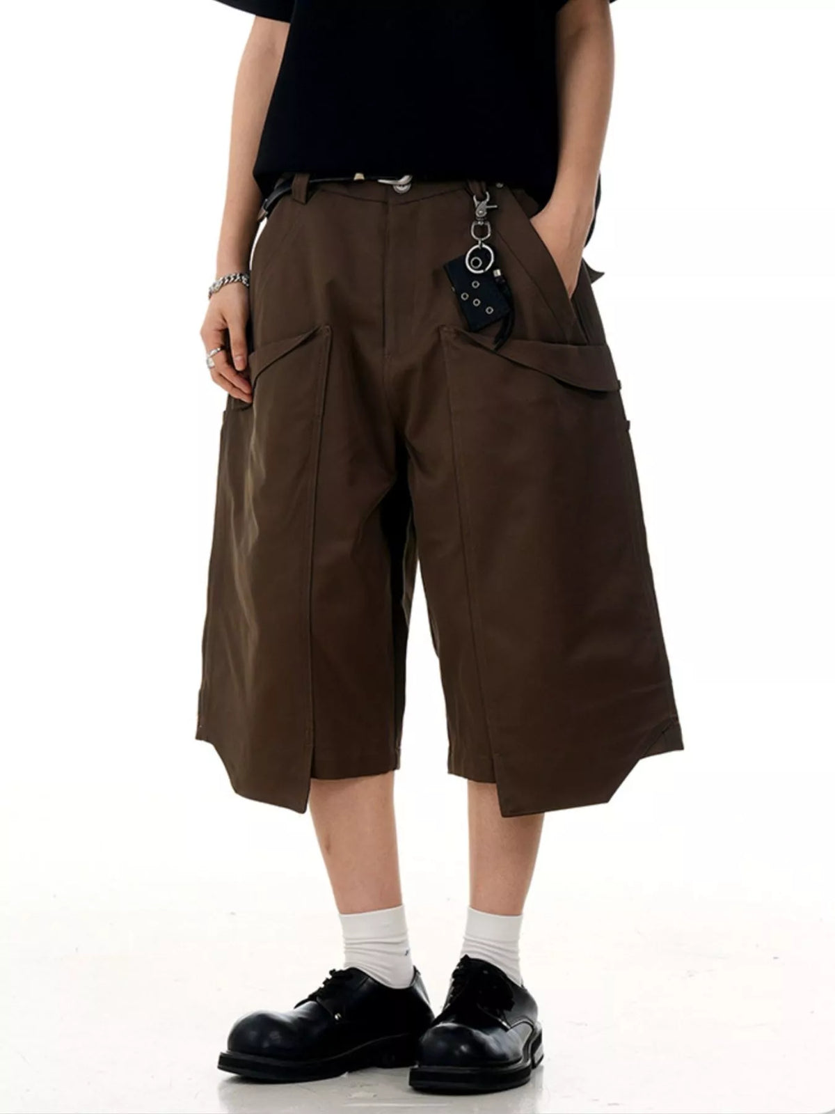 Men’s Wide-Leg Cargo Capri Pants
