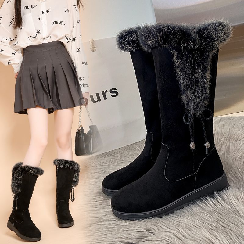 Women's Winter Snow Boots | Chunky Sole Furry Warm Flat Boots with Button Detail | Black & Gray