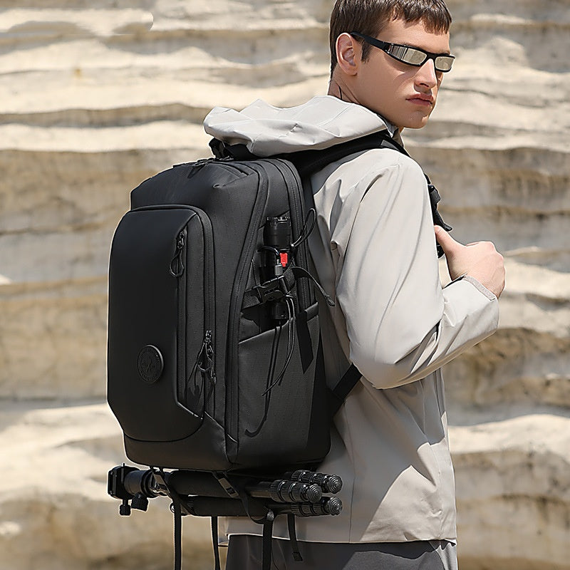 Men's Large-Capacity Travel Backpack – Wear-Resistant Outdoor Adventure Bag