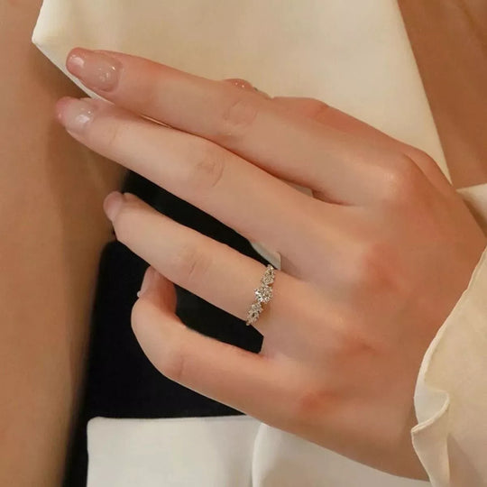 Another view: 1 Carat 925 Sterling Silver Moissanite Ring
