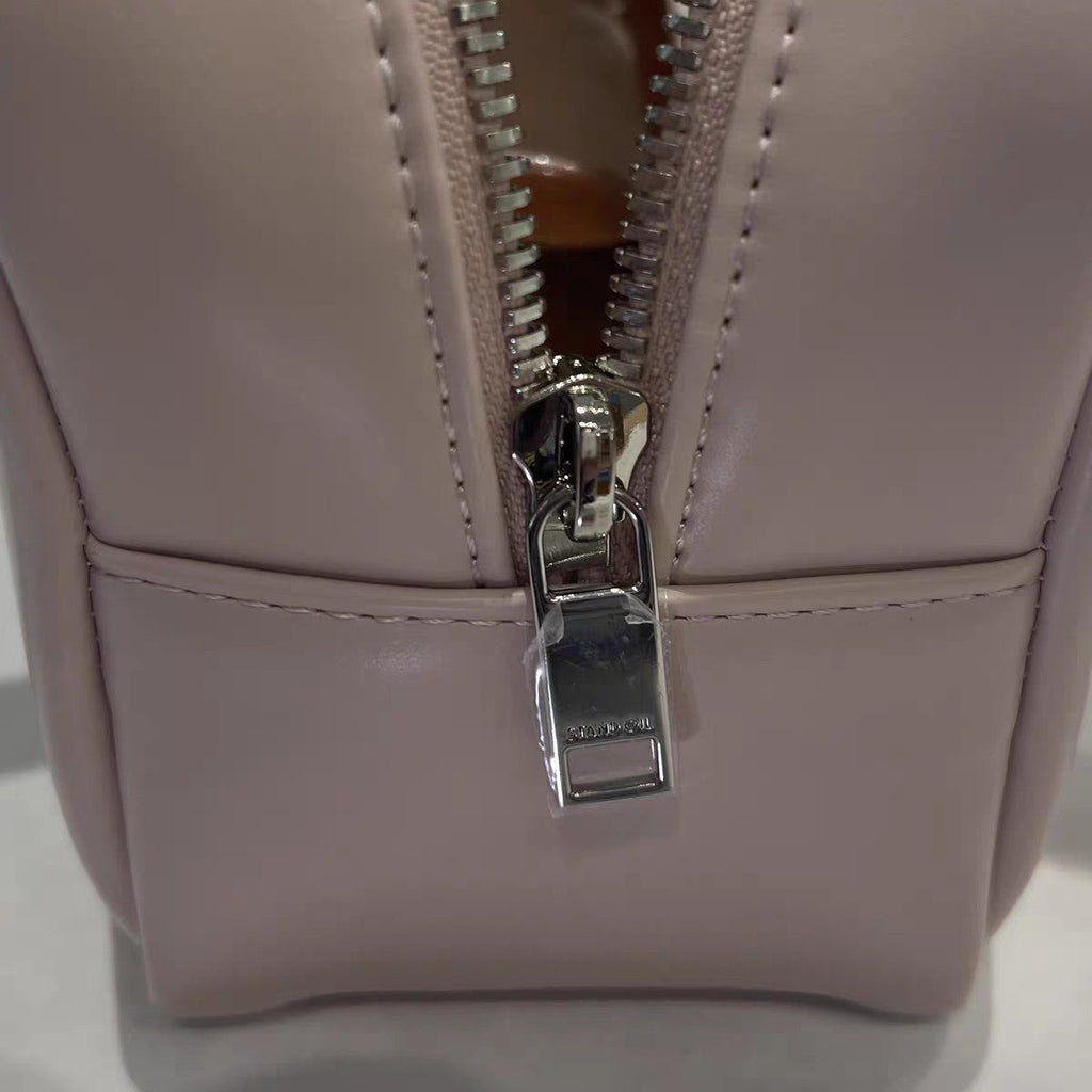 French Baguette Style PU Leather Underarm Tote Bag for Women - Elegant Horizontal Handbag with Lace Detail