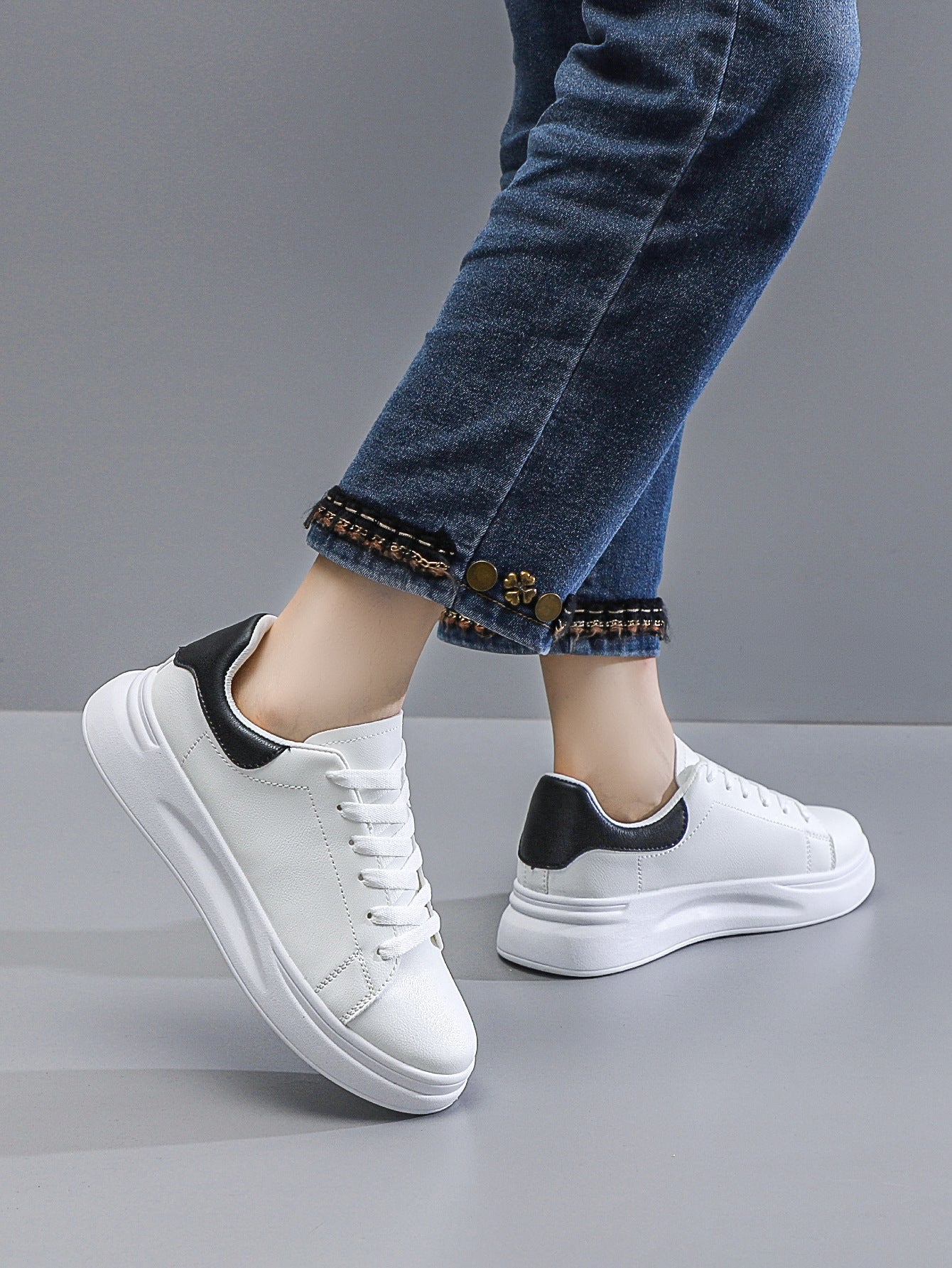 Women's Platform Sports Casual Sneakers - Lace-Up Athletic Fashion Shoes