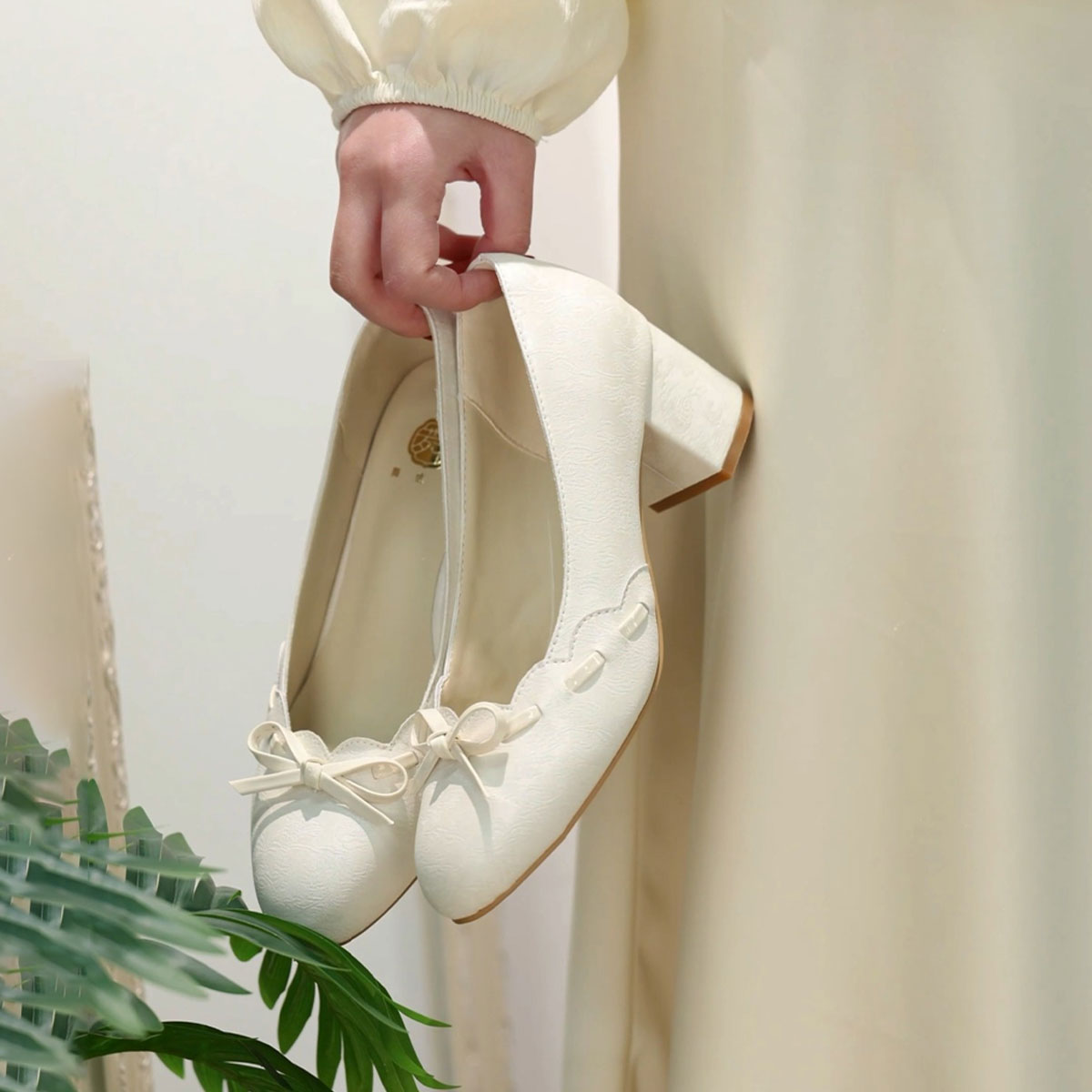 Women's Satin Bow Block Heel Pumps | Ivory Jacquard Slip-On Heels