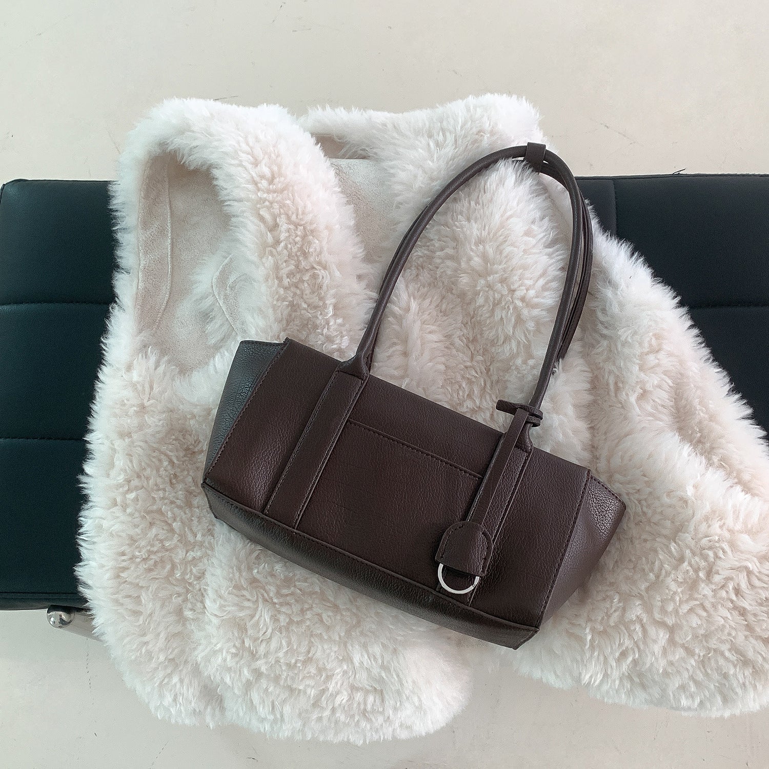 Retro Large Capacity PU Leather Underarm Bag for Women | Vegan Leather Shoulder Bag with Zipper Pockets