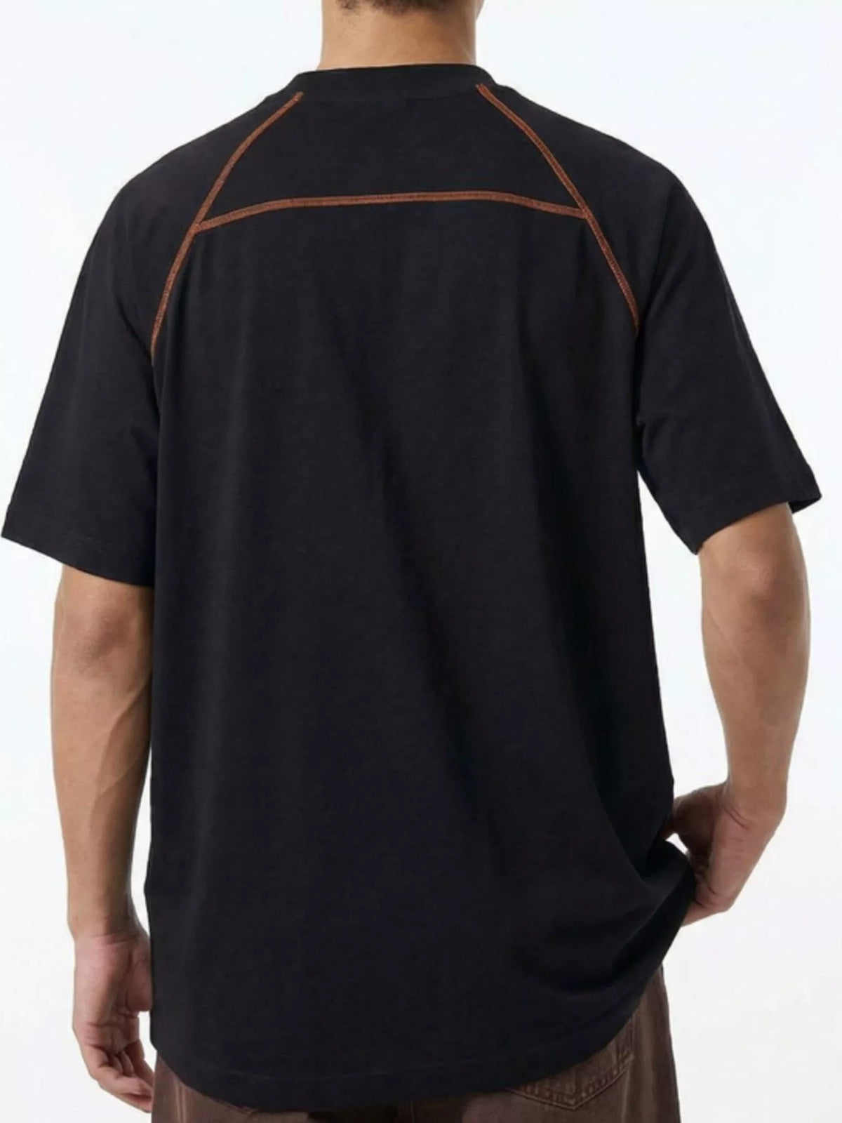 Men’s Contrast-Stitch Round-Neck T-Shirt