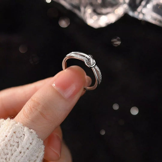 Another view: 925 Sterling Silver Knot Ring