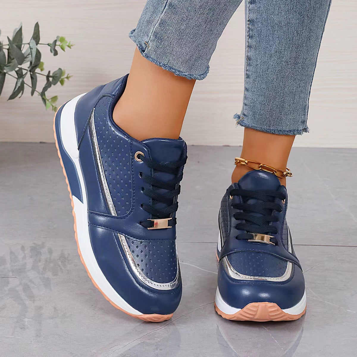 Women's Color-block Lace-up Mid-cut Shoes | Synthetic Leather Upper | Mid Heel | Casual Style