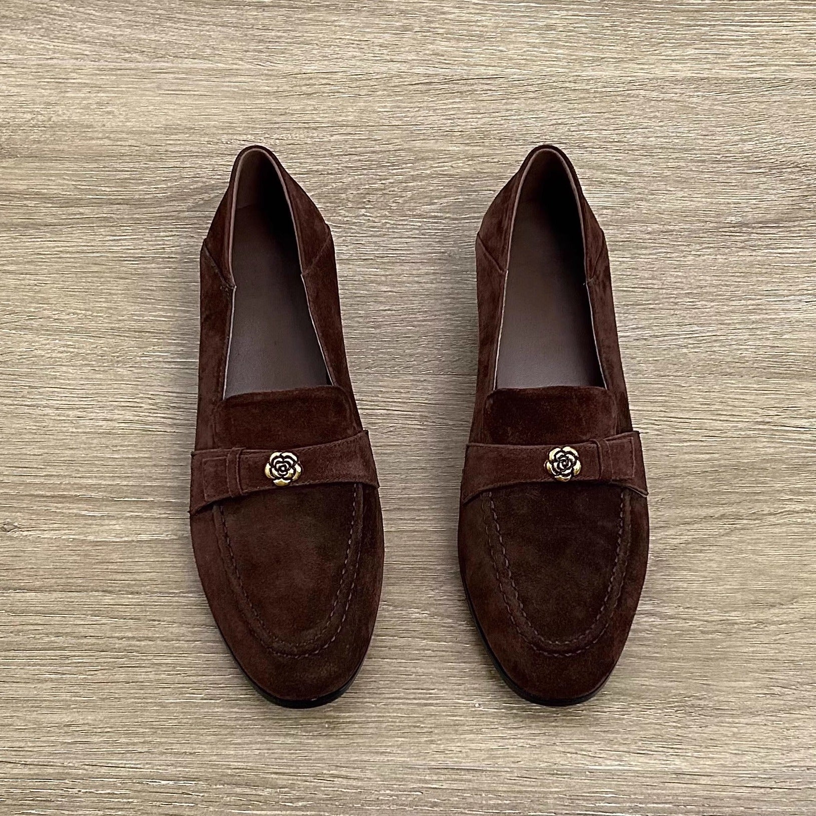Women's Retro Camellia Sheepskin Loafers | Chunky Low Heel Slip-On Flats