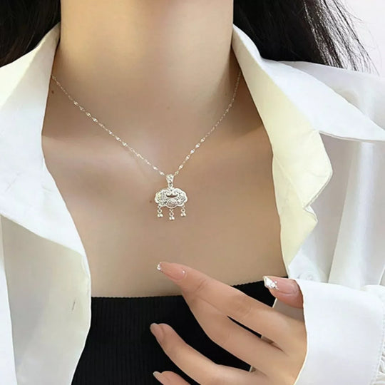 Another view: 925 Sterling Silver Lock Pendant Necklace