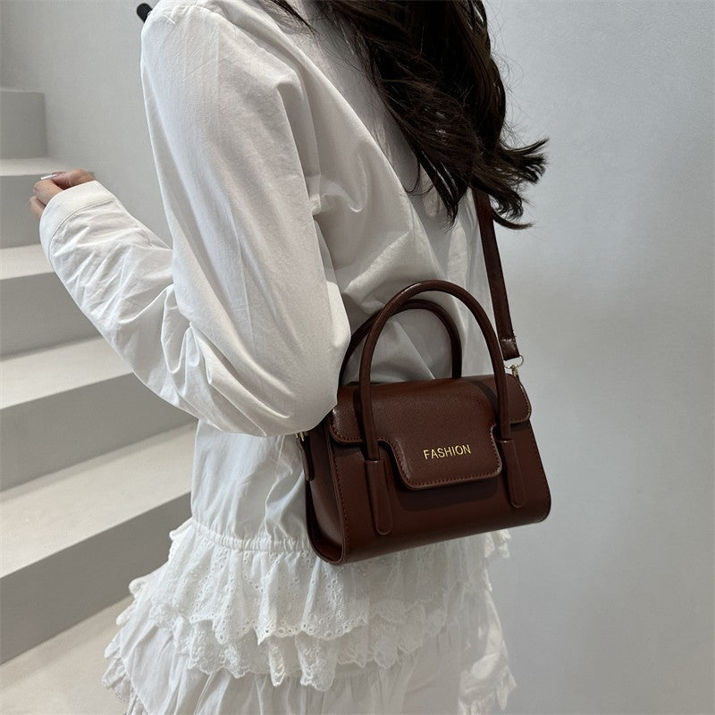 Women's Quilted PU Leather Crossbody Bag – Minimalist Streetwear Style