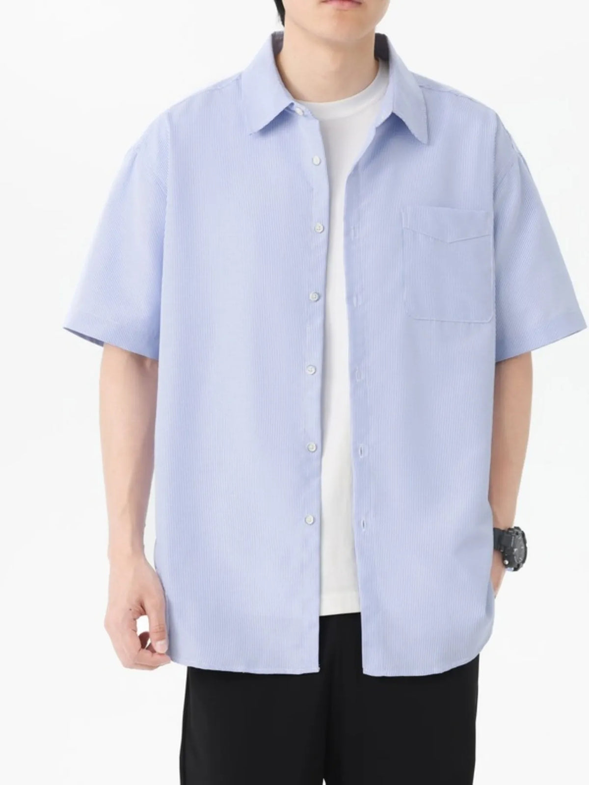 Men’s Relaxed Short-Sleeve Button-Up Shirt