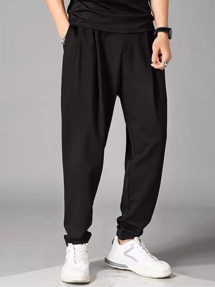 Men's relaxed drawstring joggers in black