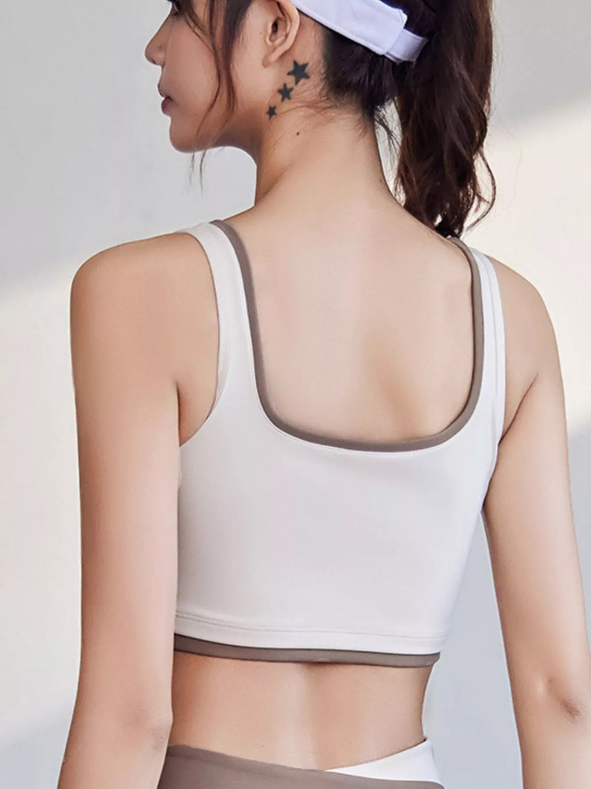 Contrast-Trim Scoop-Neck Sports Bra