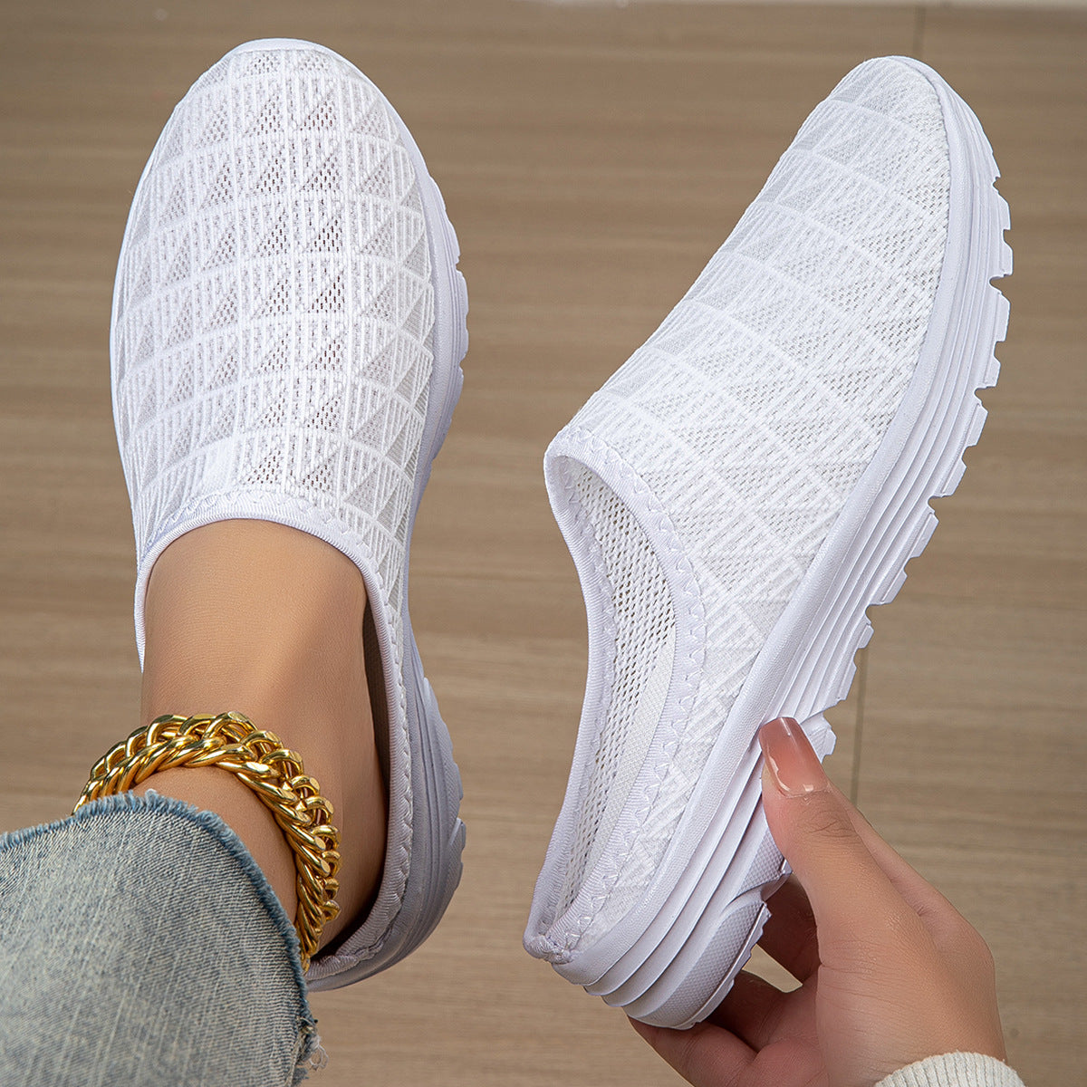 Women's Breathable Mesh Sports Sandals | Lightweight Non-Slip Beach Shoes