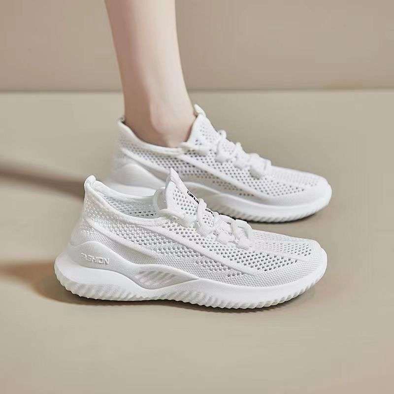 Flyknit Mesh Slip-On Athletic Shoes – Breathable Cushioned Unisex Sneakers