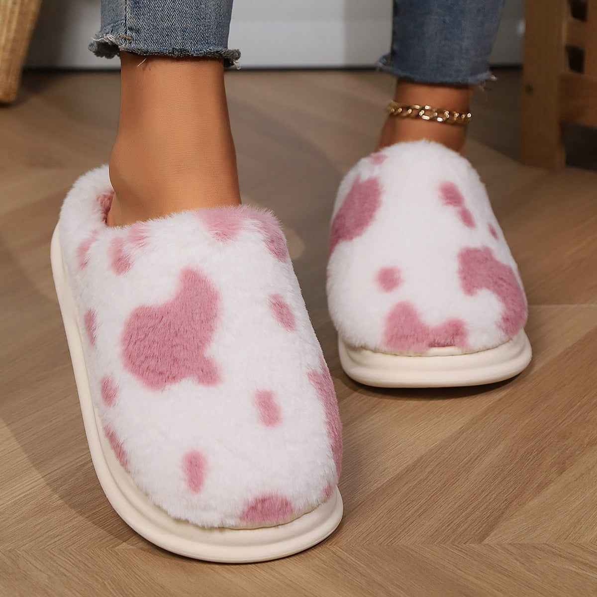 Cow Print Plush Slippers – Unisex Winter Slippers